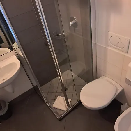 Adalesia Depandance Hotell 3*